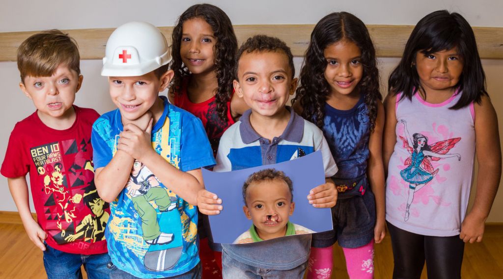 Parte do seu imposto de renda pode ajudar muitas crianças