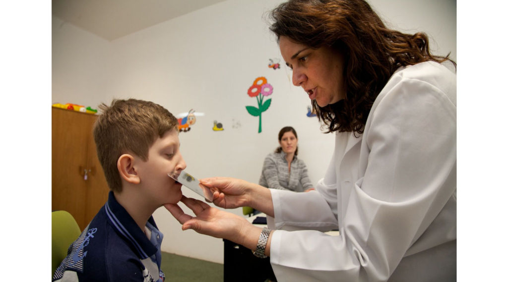 Fissuras labiopalatinas afetam a qualidade de vida da criança?