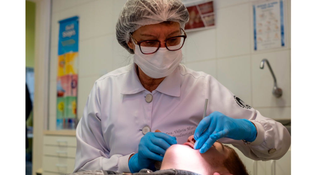 A importância da atenção multiprofissional na reabilitação de anomalias craniofaciais