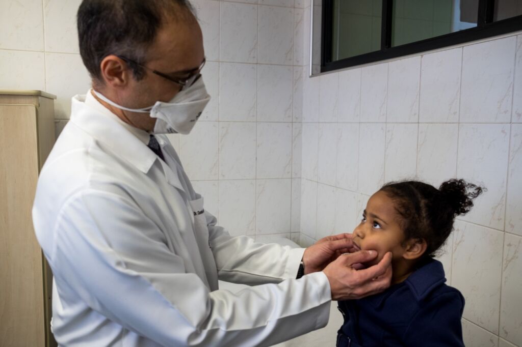 Causas, sintomas e tratamentos para o Querubismo