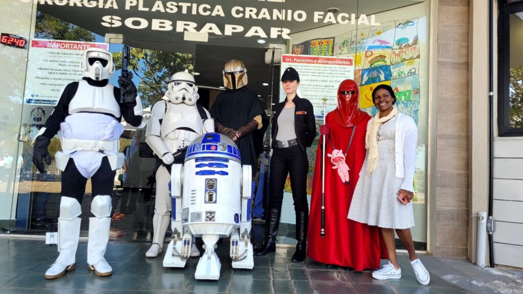 501st Legion, fã clube oficial Star Wars, leva alegria ao Hospital