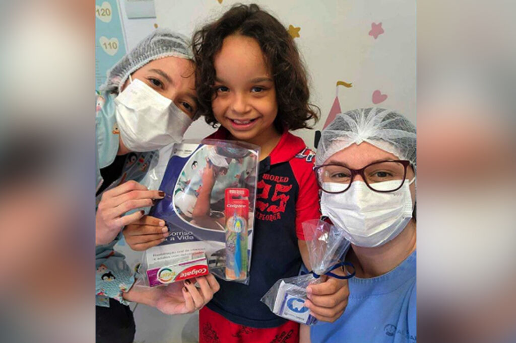 Dia mundial do dentista e atuação desse profissional no tratamento de fissura labiopalatina