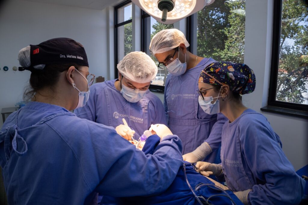 Avanços Cirúrgicos no Tratamento Craniofacial