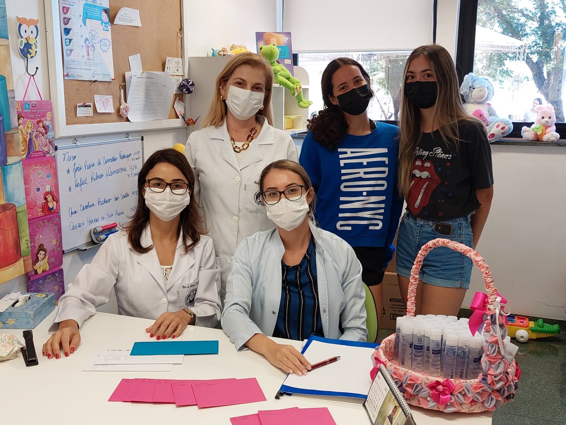 Projeto Cartas: Escrita à Mão Conectando Realidades