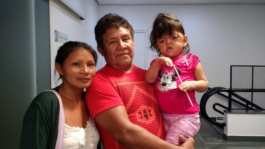 Ana Vitória: Jornada de Esperança na Síndrome de Apert